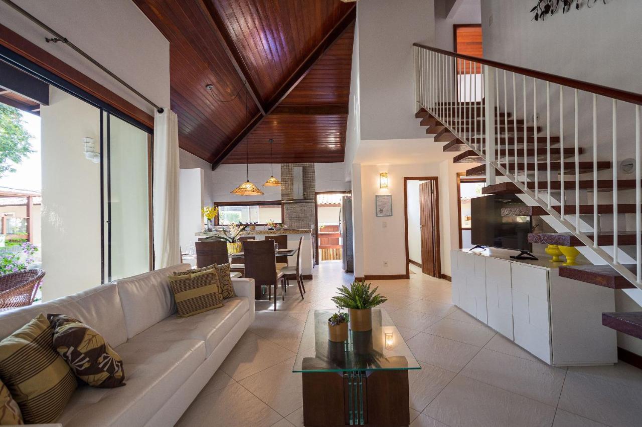 Casa espetacular entre Geribá e Ferradurinha - WIFI 200MB - Piscina do codomínio - 700 m da praia - Garagem - 4 Suites - Área gourmet privativa - Cozinha equipada - Área kids - Portaria 24h - Ar condicionado Búzios Exterior foto